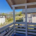 Chatki Przy Marinie Ferienhaus *