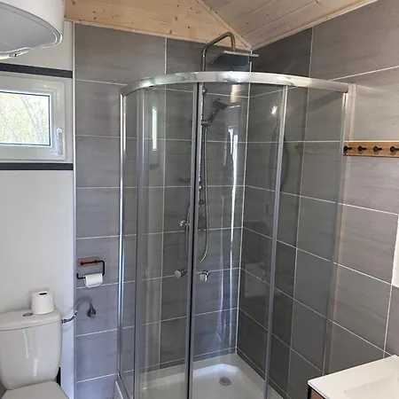 Chatki Przy Marinie Feriehus Wapnica (West Pomeranian)